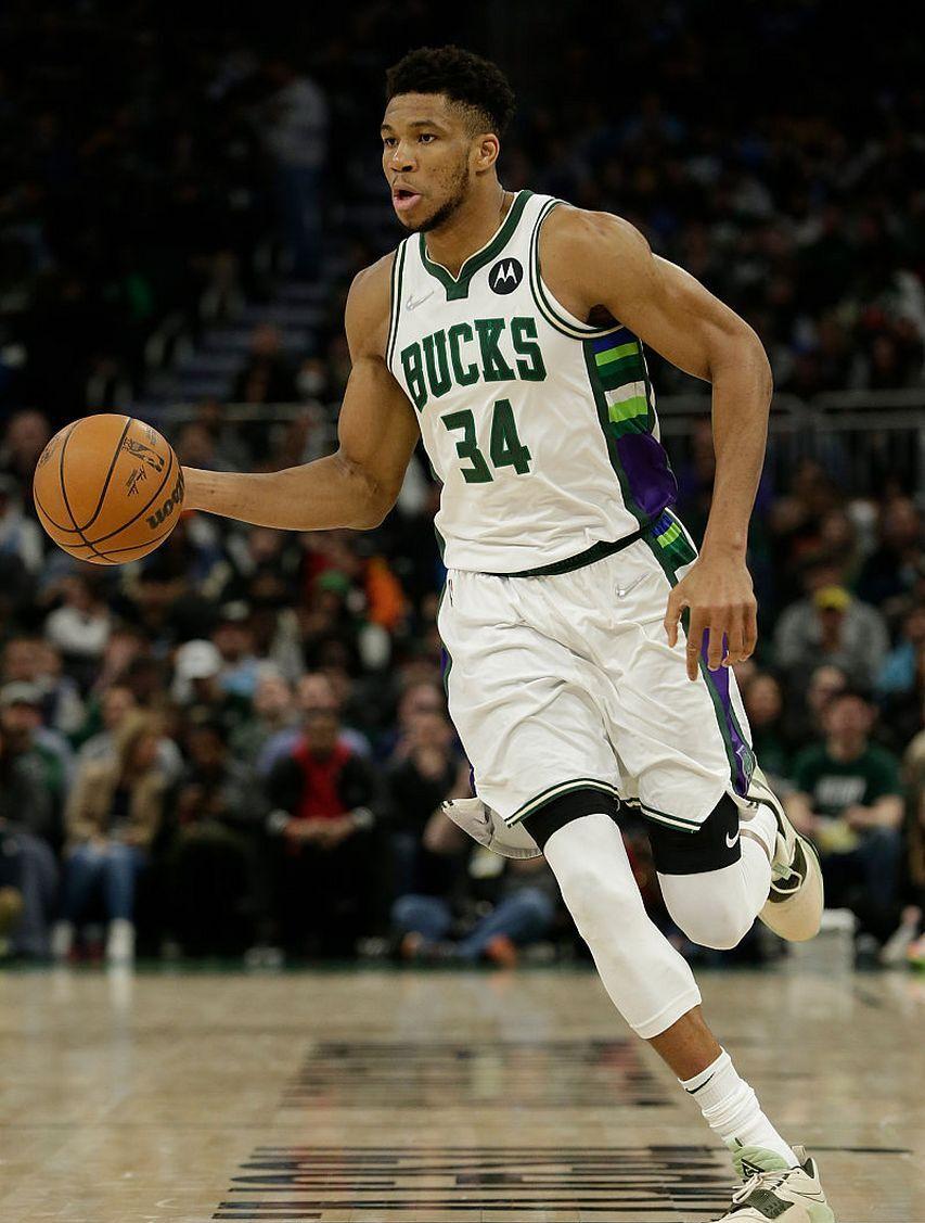 开云-关于浓眉哥连续十二场比赛得分超过惊险取胜,篮网挑战极限!的信息